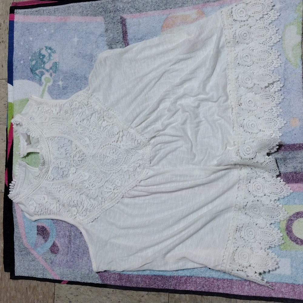 No boundaries top never worn size xxxl
